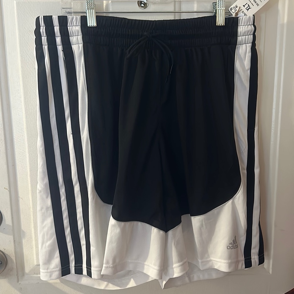 Adidas 365 Women in Power Shorts: BLACK/WHITE: NWT: SZ XLT (XL TALL)